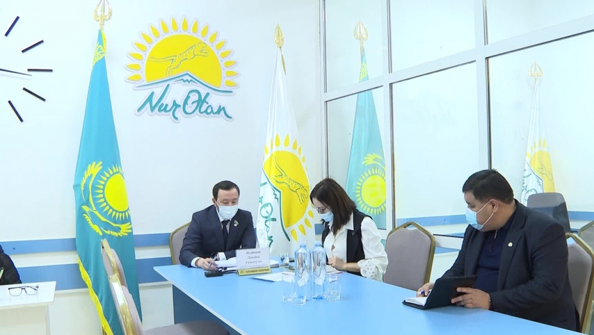 ЖАҢА САЙЛАНҒАН ДЕПУТАТ ҚОҒАМДЫҚ ҚАБЫЛДАУ ӨТКІЗДІ