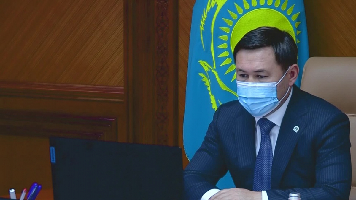 ҚАЛА ӘКІМІ АЗАМАТТАРДЫҢ МӘСЕЛЕЛЕРІН ОНЛАЙН РЕЖИМДЕ ТЫҢДАДЫ