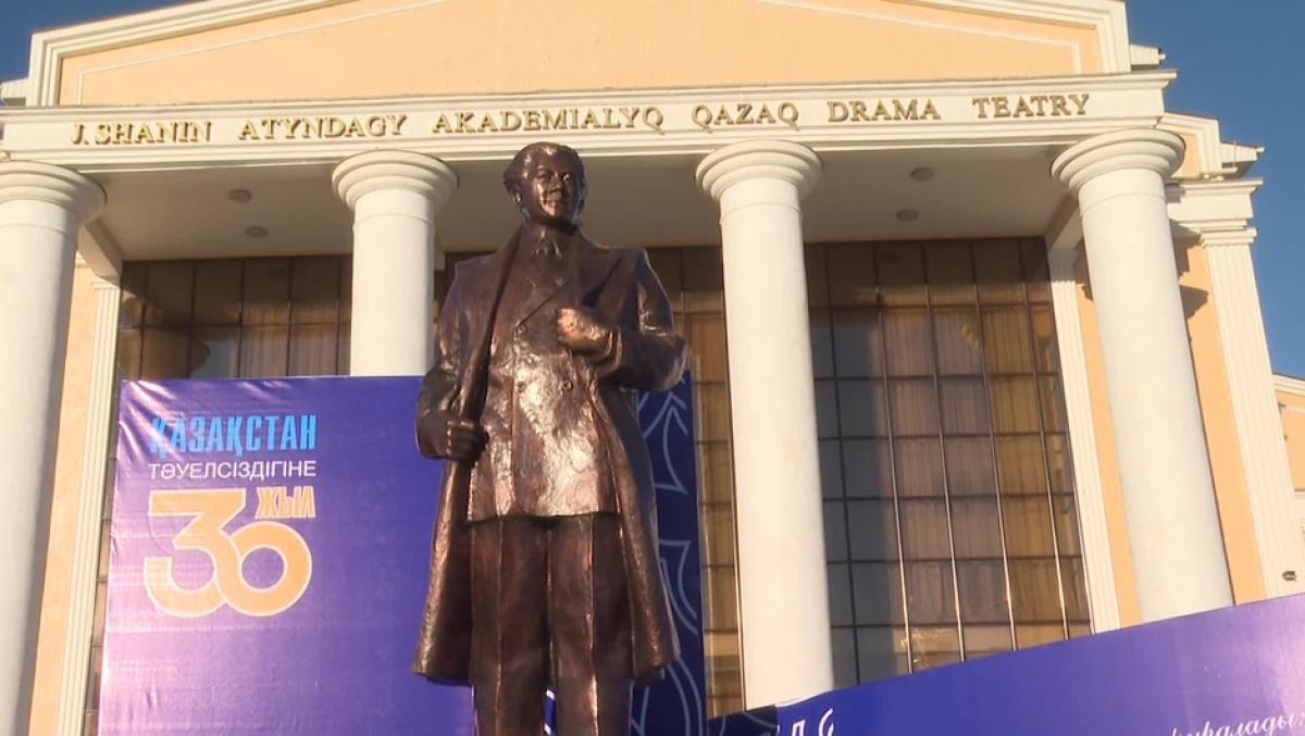 ШЫМКЕНТТЕ ЖҰМАТ ШАНИНГЕ ЕСКЕРТКІШ АШЫЛДЫ