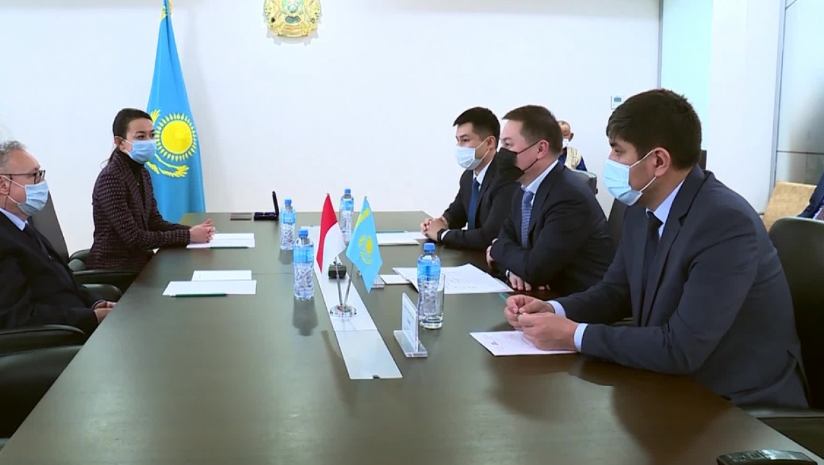 Түркістанға арнайы келген польша елшісі қазақ халқына алғысын айтты