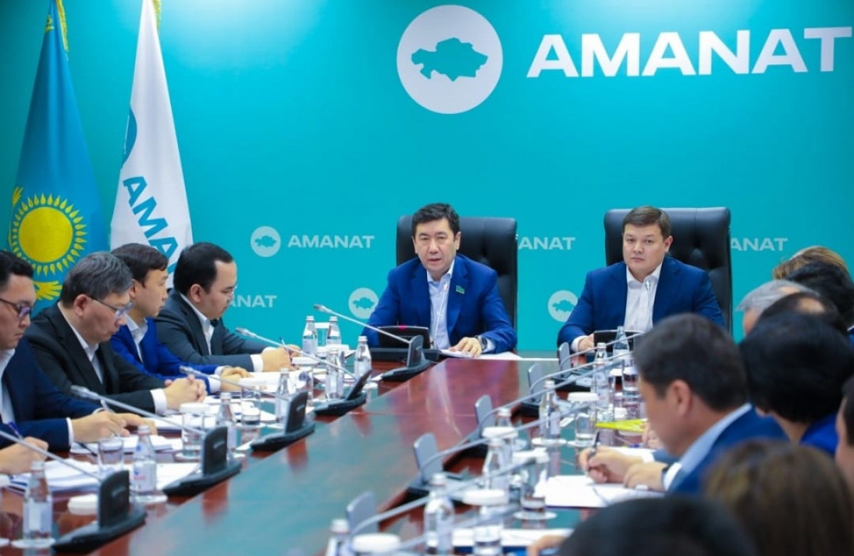 «AMANAT» партиясы – Президенттің Жаңа Қазақстанды құрудағы негізгі тірегі – Е.Қошанов