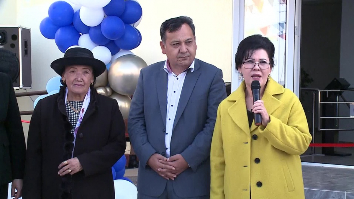 Оқушылар жаңа мектепке жол салды