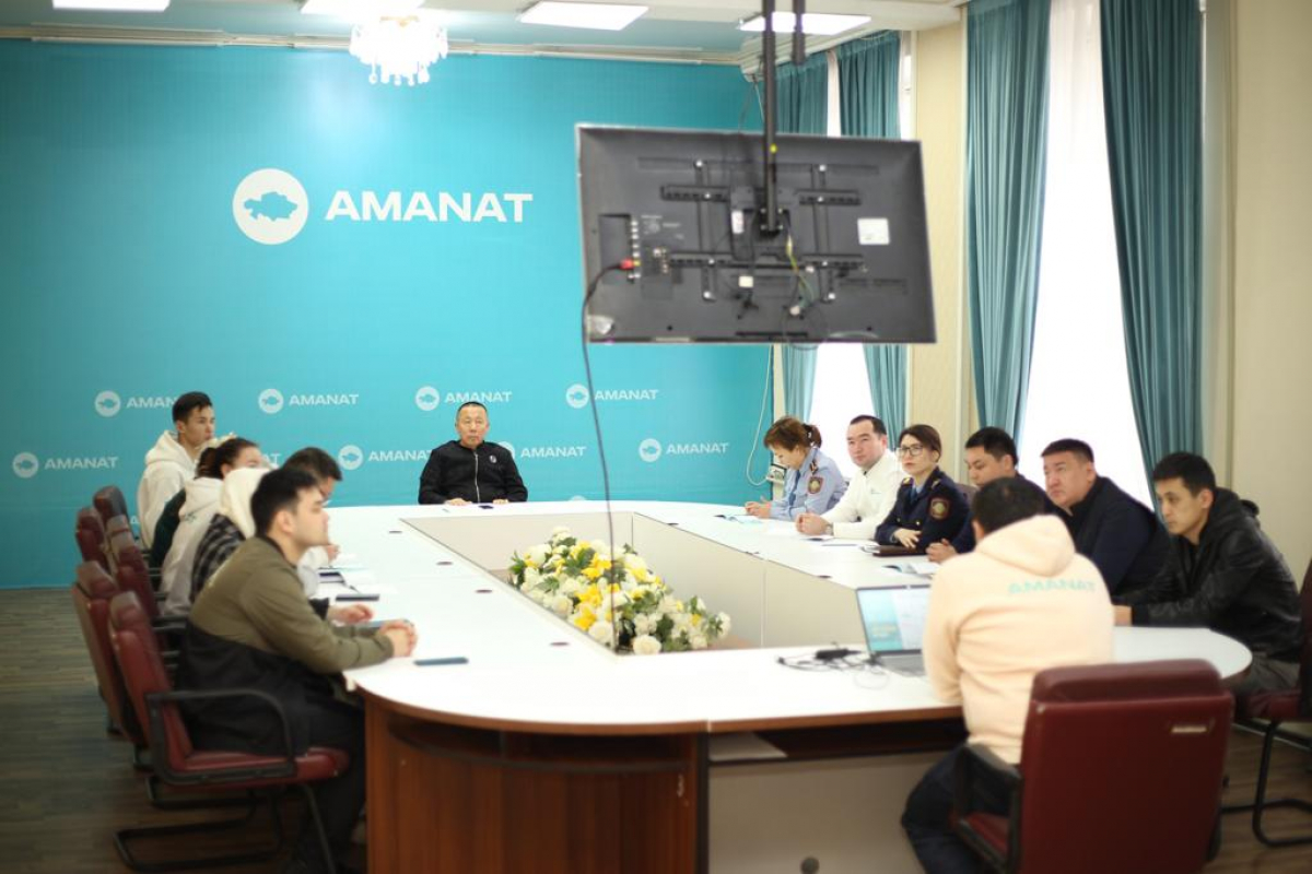 «Бақытты отбасы» партиялық жобасы әлеуметтік осал топтарға көмек көрсетеді