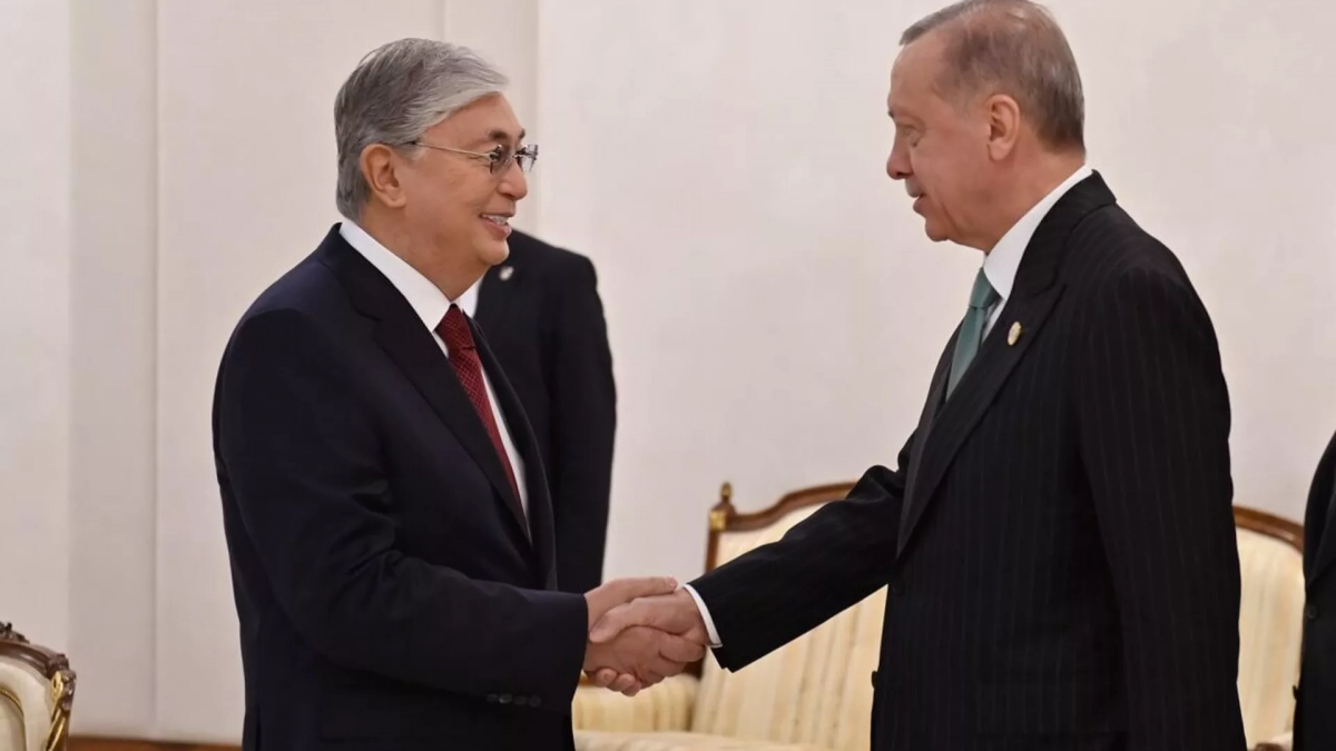 Тоқаев Түркияда Ердоғанмен кездеседі