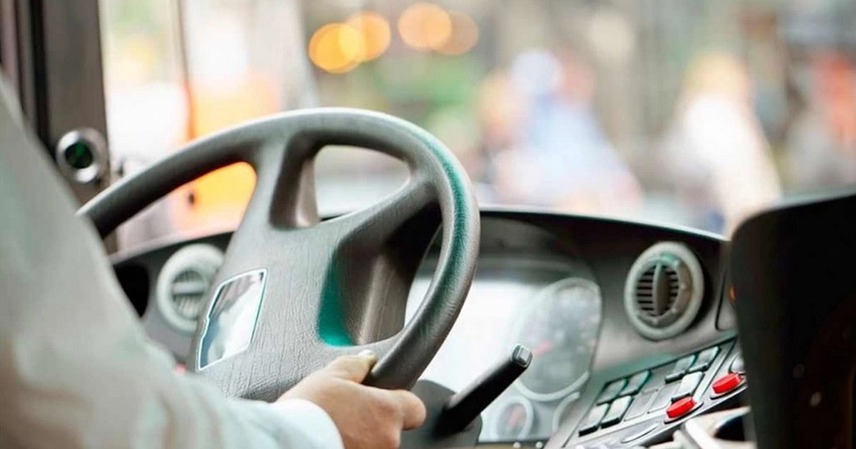 700 автобус жүргізушісіне айыппұл салынды