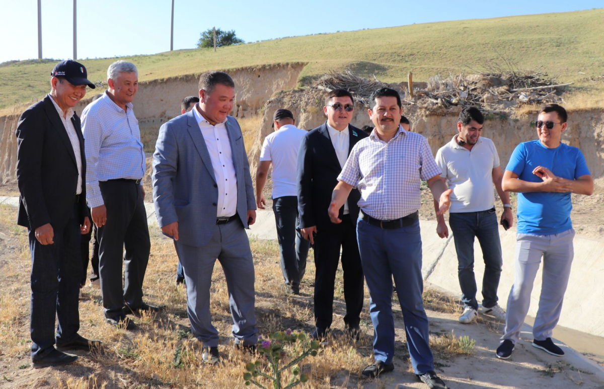 Ауладағы ағын су үздіксіз келуде