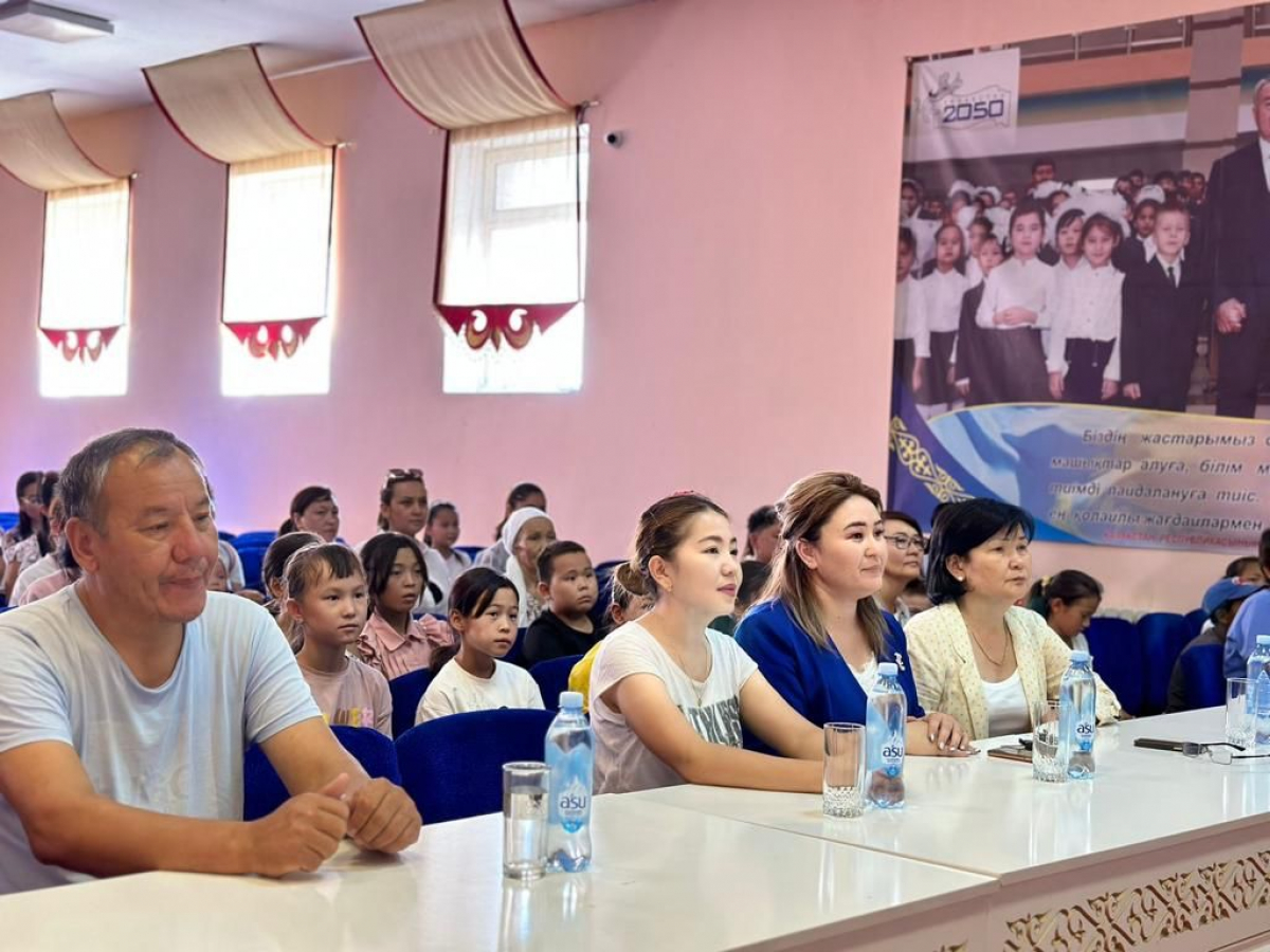 «БАЛАЛАРДЫ МЕКТЕПКЕ ДАЙЫНДАЙЫҚ» АКЦИЯСЫ ЖАЛҒАСУДА
