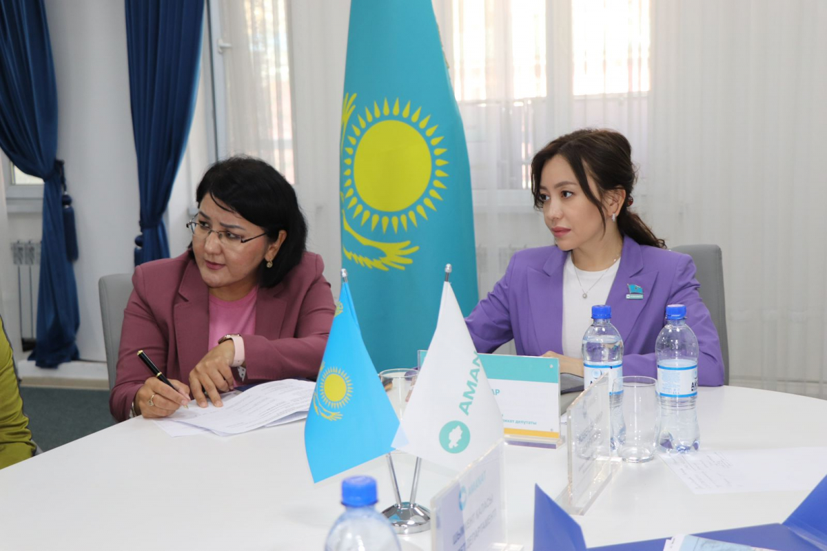 “ҚҰҚЫҚТЫҚ КӨМЕК” ЖОБАСЫ АЯСЫНДА ҚОҒАМДЫҚ ҚАБЫЛДАУ ӨТТІ