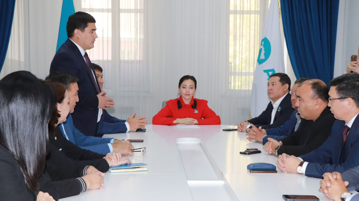 КЕҢЕС ОТЫРЫСЫ ӨТТІ