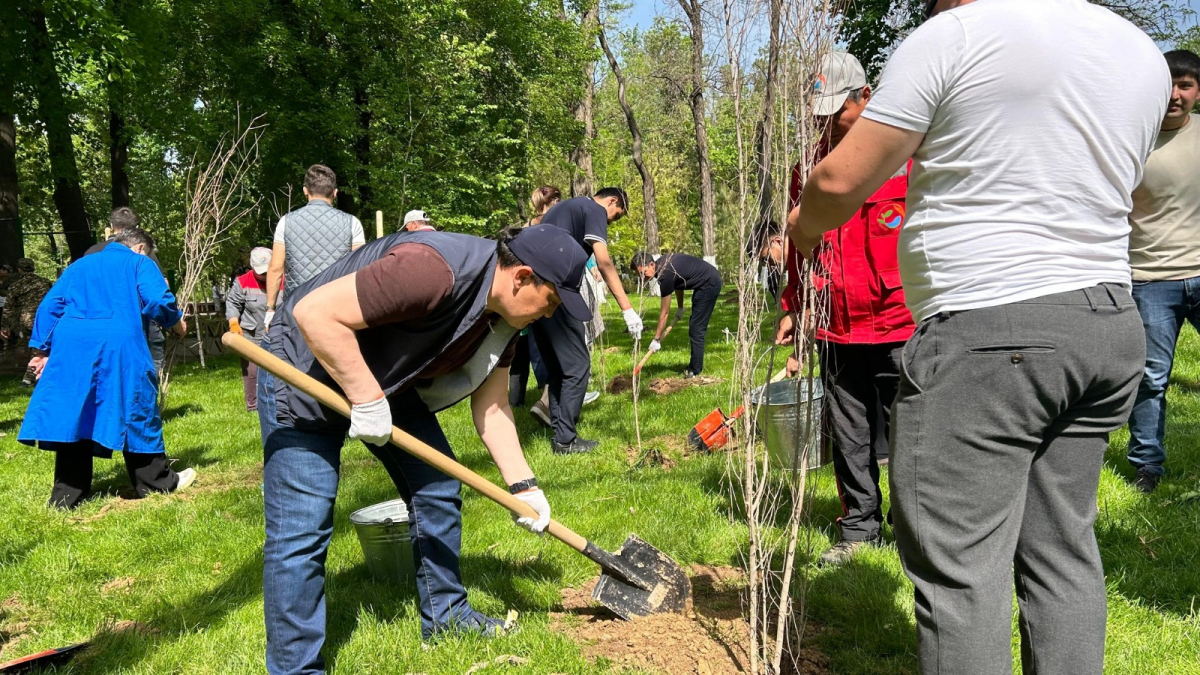 ӘЗІЛКЕШТЕР ДЕ НАУҚАННАН ШЕТ ҚАЛМАДЫ