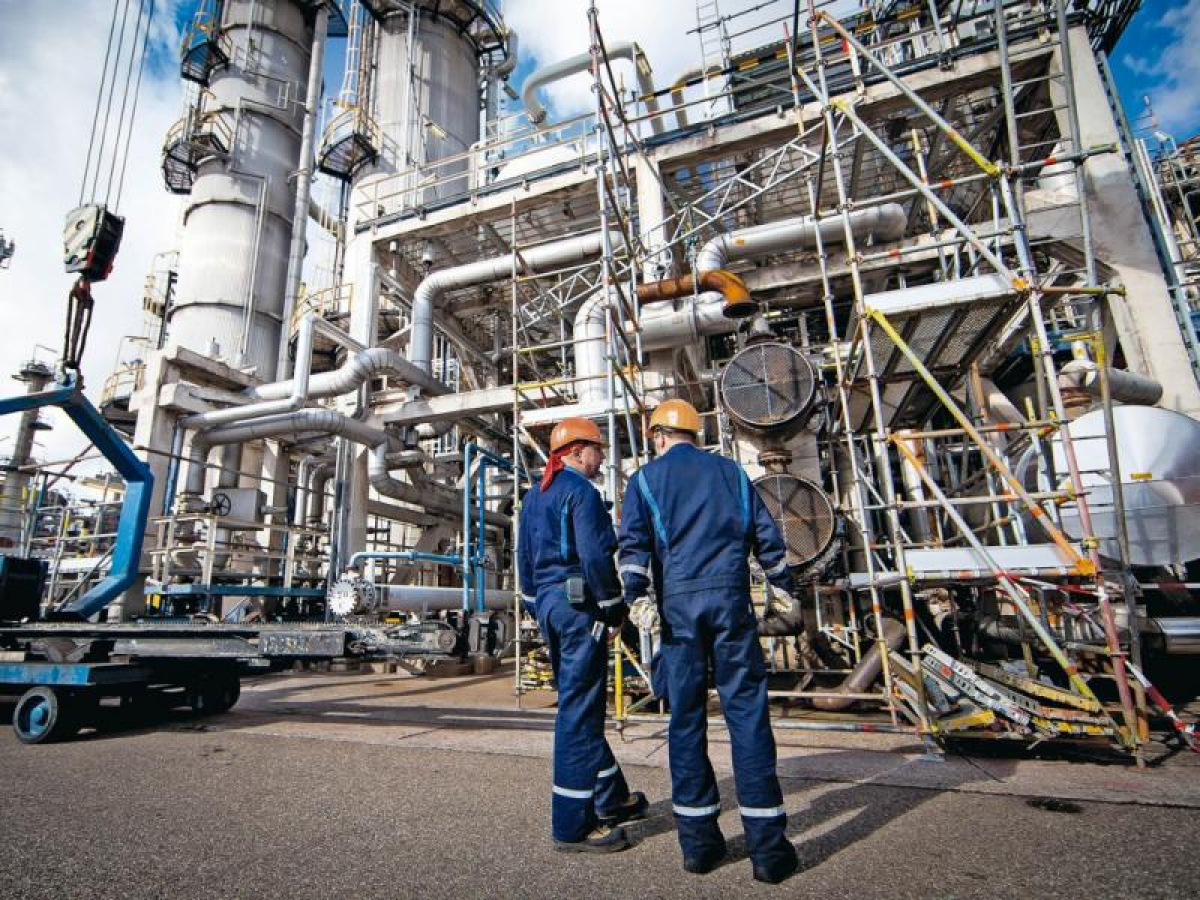 МҰНАЙ ӨҢДЕУ ІСІ ЖЕТІЛУДЕ