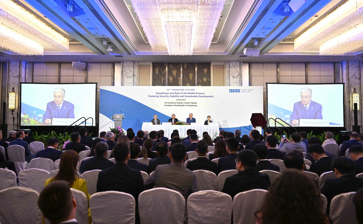 Ел Президенті Сингапурда дәріс оқыды