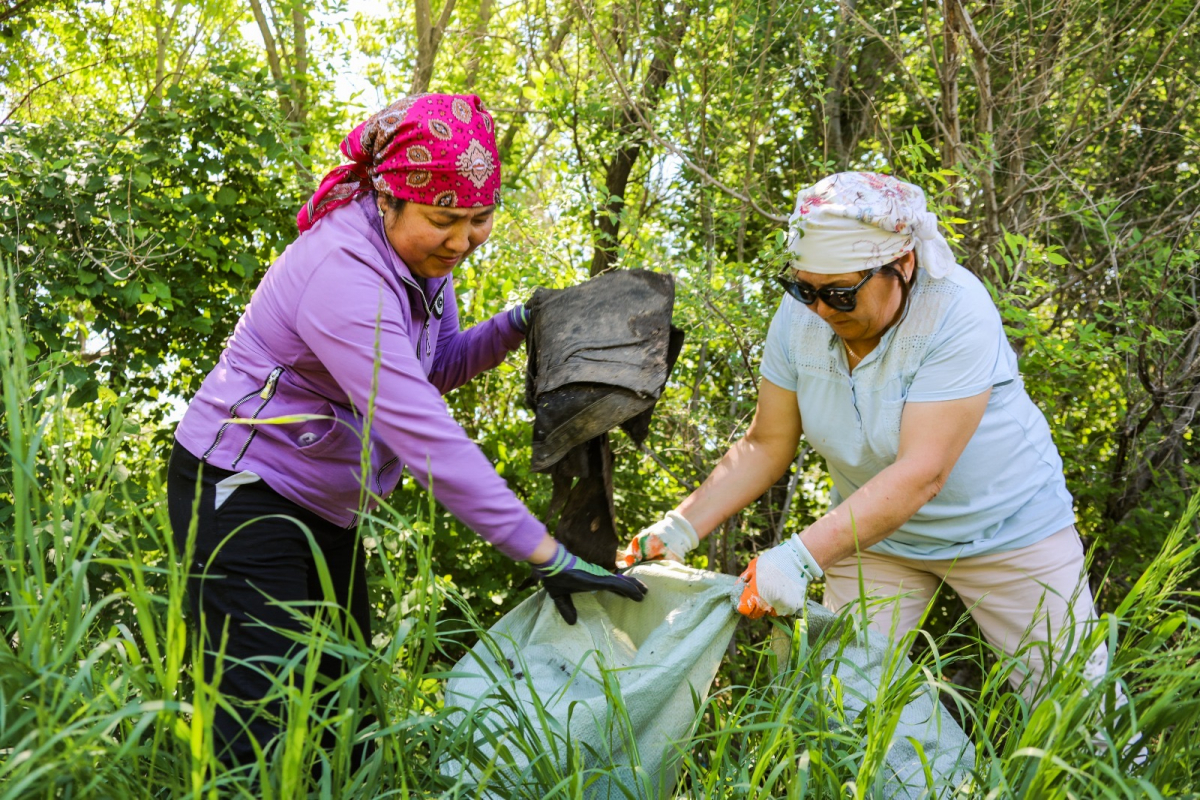 «Таза Қазақстан» акциясы Таврия ауылында жалғасты