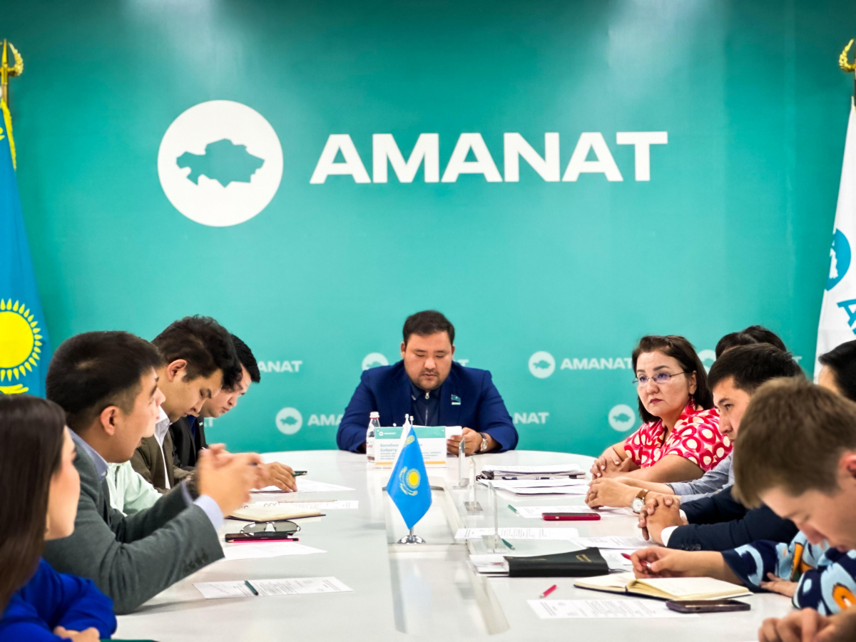 ЖАСТАРДЫ ҚОЛДАУ ЖӨНІНДЕГІ АЙМАҚТЫҚ КЕҢЕСТІҢ ОТЫРЫСЫ ӨТТІ