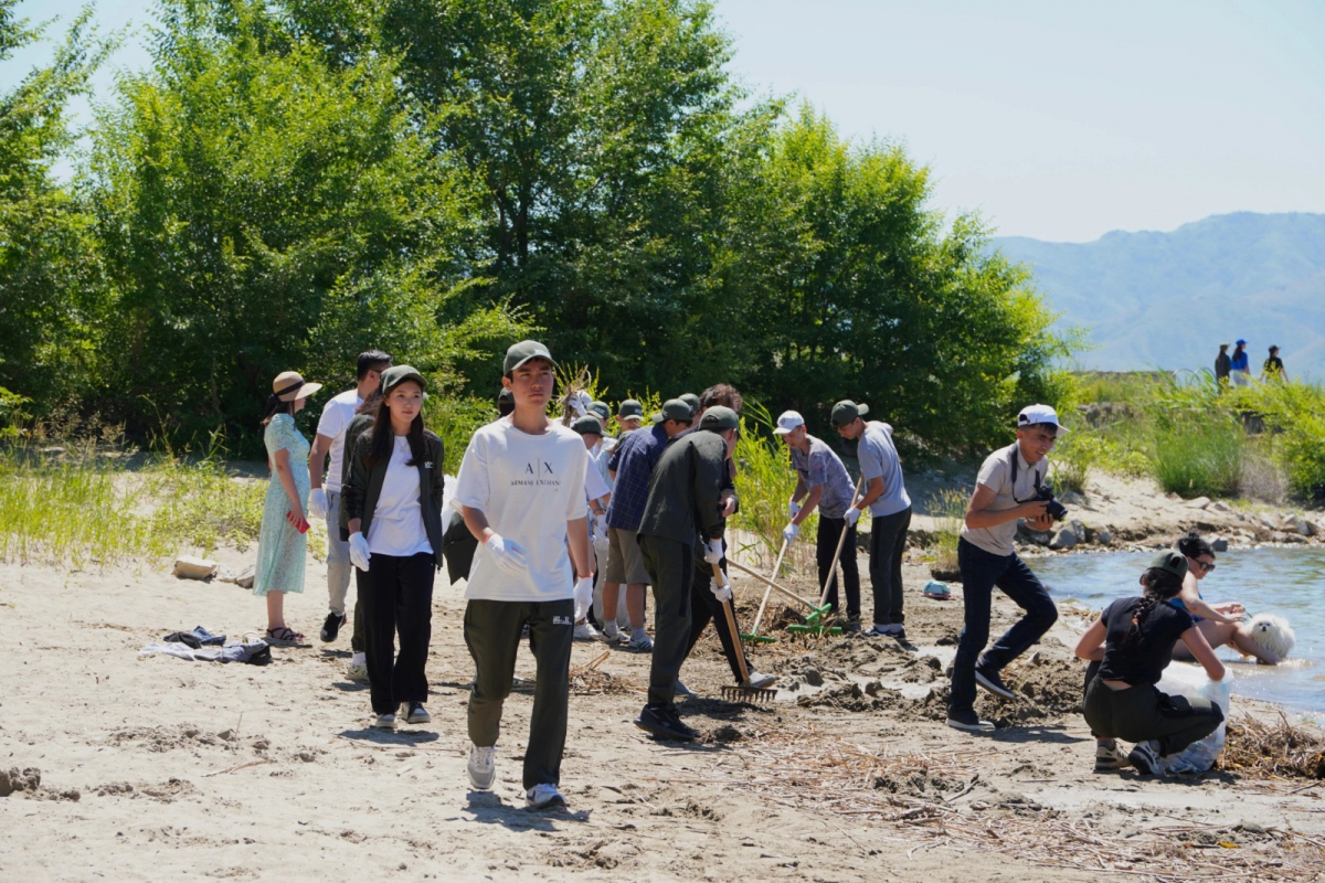 «Таза бейсенбі» акциясын Алтай ауданы жалғастырды