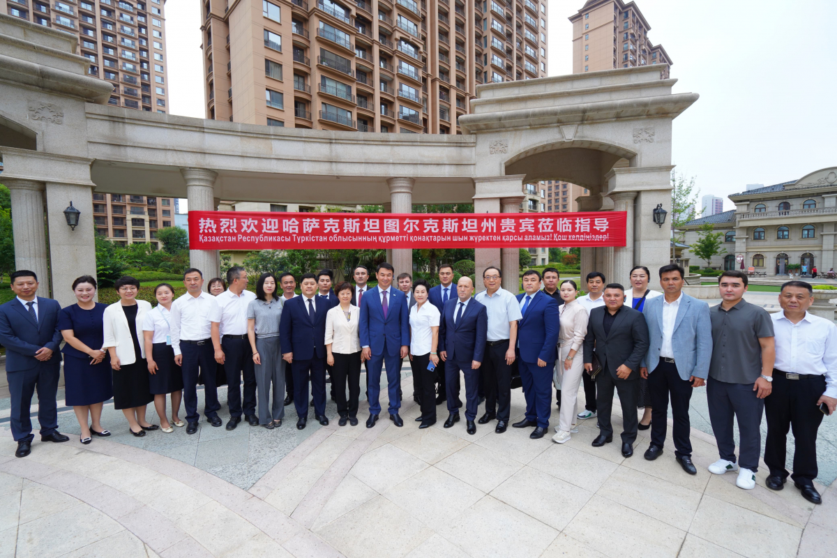 Облыс әкімі Дархан Сатыбалды Қытайға іссапармен барды