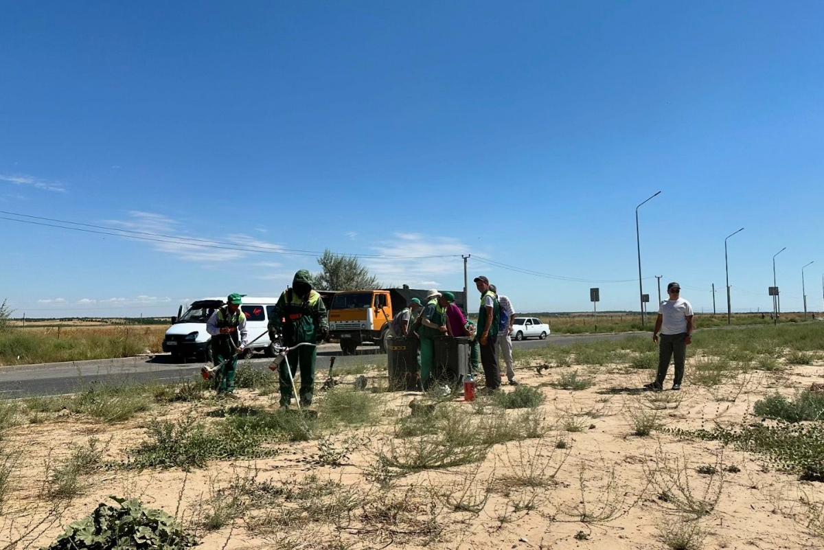 ӘЛ-ФАРАБИ КӨШЕСІНІҢ БОЙЫНДА ТАЗАЛЫҚ ЖҰМЫСТАРЫ ЖҮРГІЗІЛУДЕ