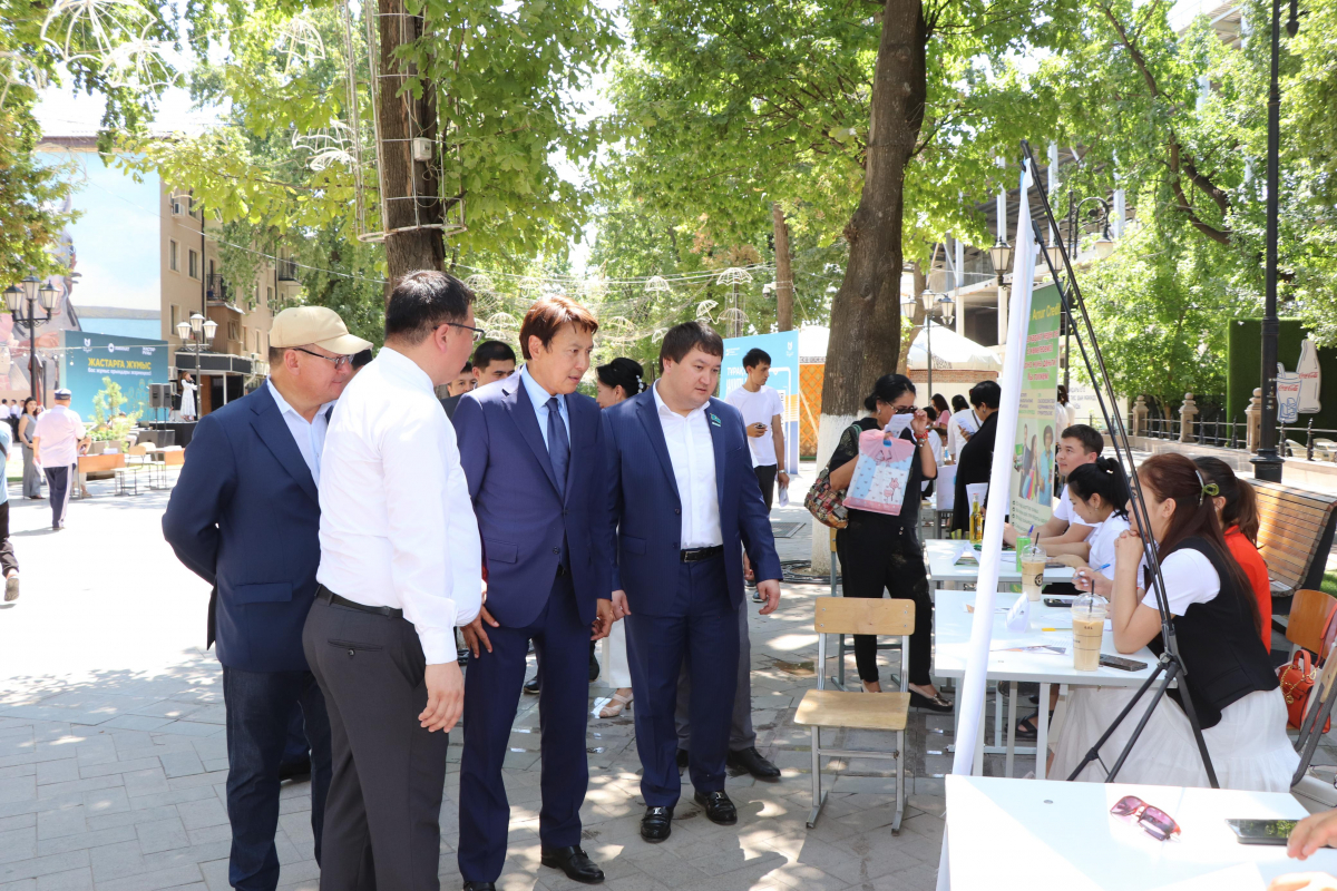 БОС ЖҰМЫСТАР ОРНЫ ЖӘРМЕҢКЕСІ ӨТТІ