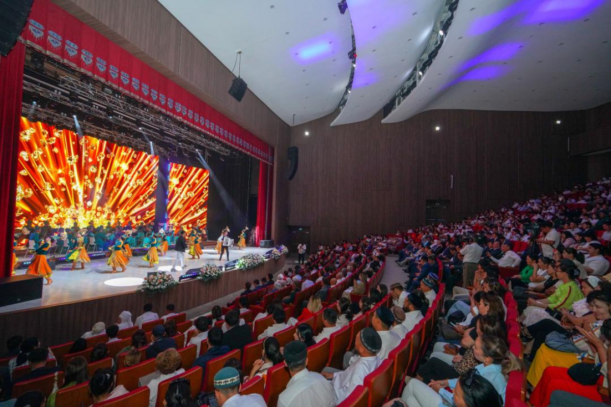 Түркістанда «Айбары мықты – Ата Заң» салтанатты іс-шарасы өтті