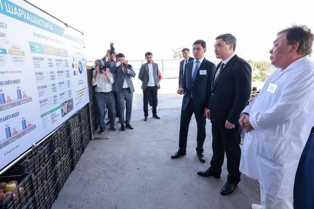 ОЛЖАС БЕКТЕНОВ ОЗНАКОМИЛСЯ С РАЗВИТИЕМ СЕЛЬСКОГО ХОЗЯЙСТВА, ПИЩЕВОЙ И ФАРМАЦЕВТИЧЕСКОЙ ПРОМЫШЛЕННОСТИ В ШЫМКЕНТЕ