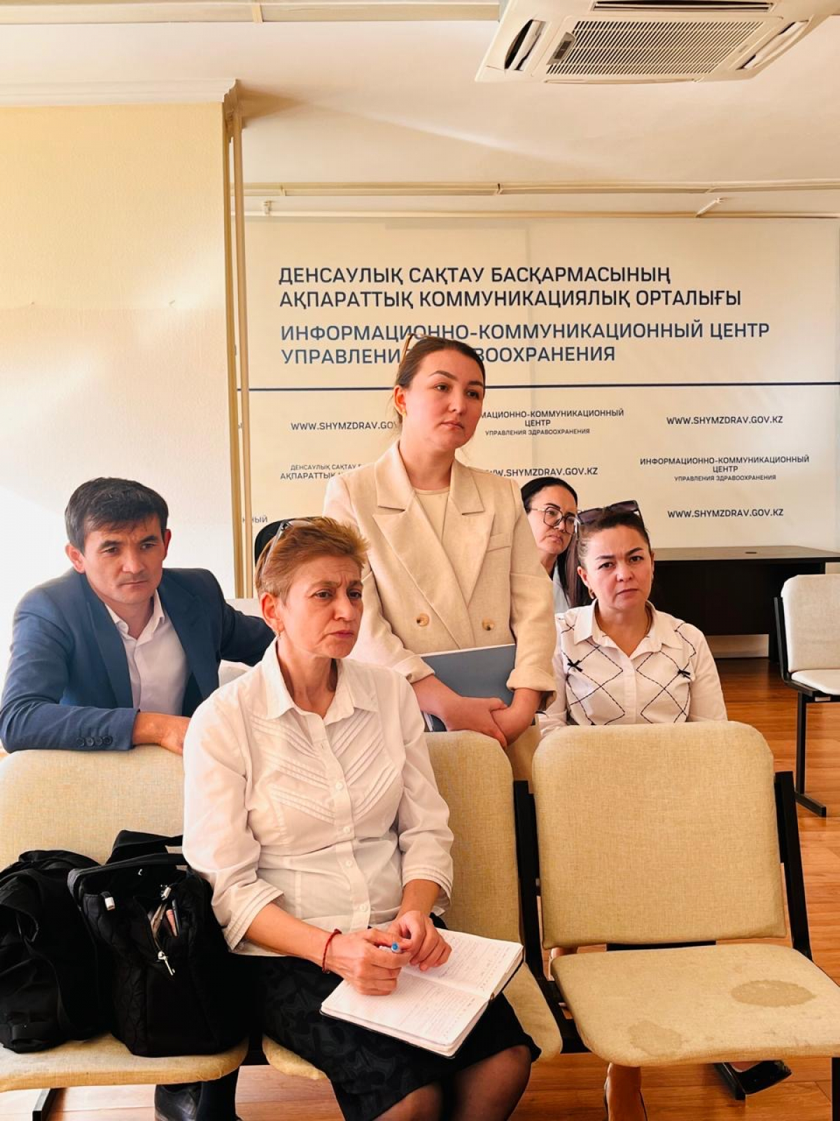 ШЫМКЕНТТЕ 700 МЫҢНАН АСТАМ АЗАМАТТЫҢ МӘМС ЖАРНАЛАРЫН МЕМЛЕКЕТ ТӨЛЕУДЕ