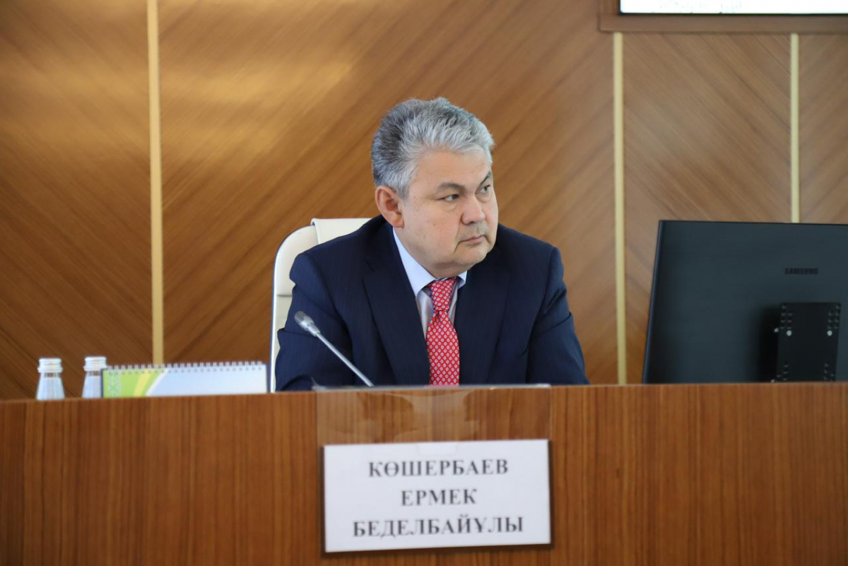 Ермек Кошербаев: зимой на дорогах нельзя допускать ошибки прошлых лет