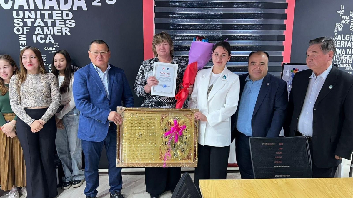 В ШЫМКЕНТЕ В РАМКАХ ПРОЕКТА АНК «АССАМБЛЕЯ. ПАРЛАМЕНТ. МАСЛИХАТЫ» НАГРАДИЛИ ПЕРЕДОВИКОВ ПРОИЗВОДСТВА