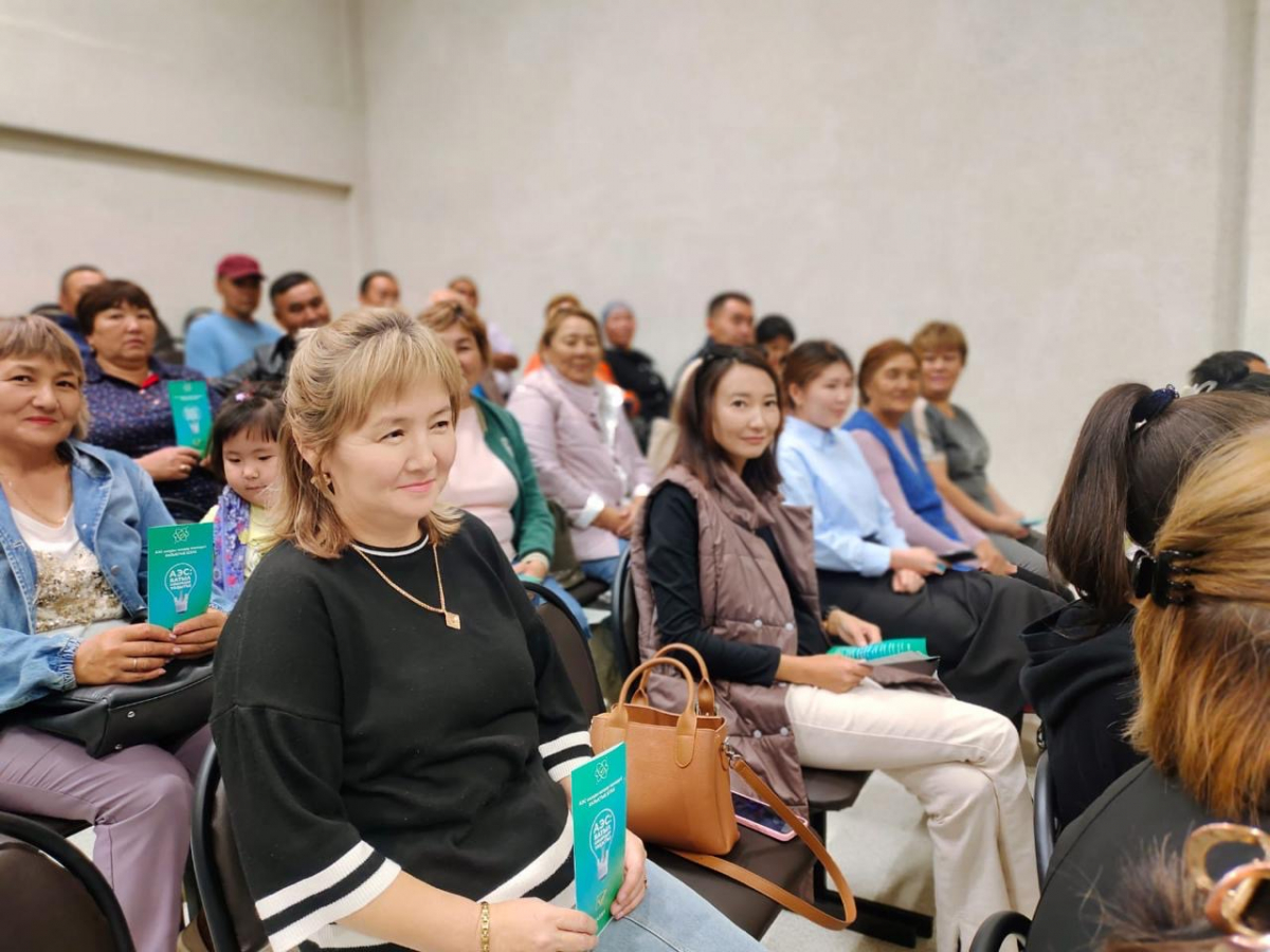 Халықтық штабтың мүшелері Айнабұлақ аулының тұрғындарымен кездесті