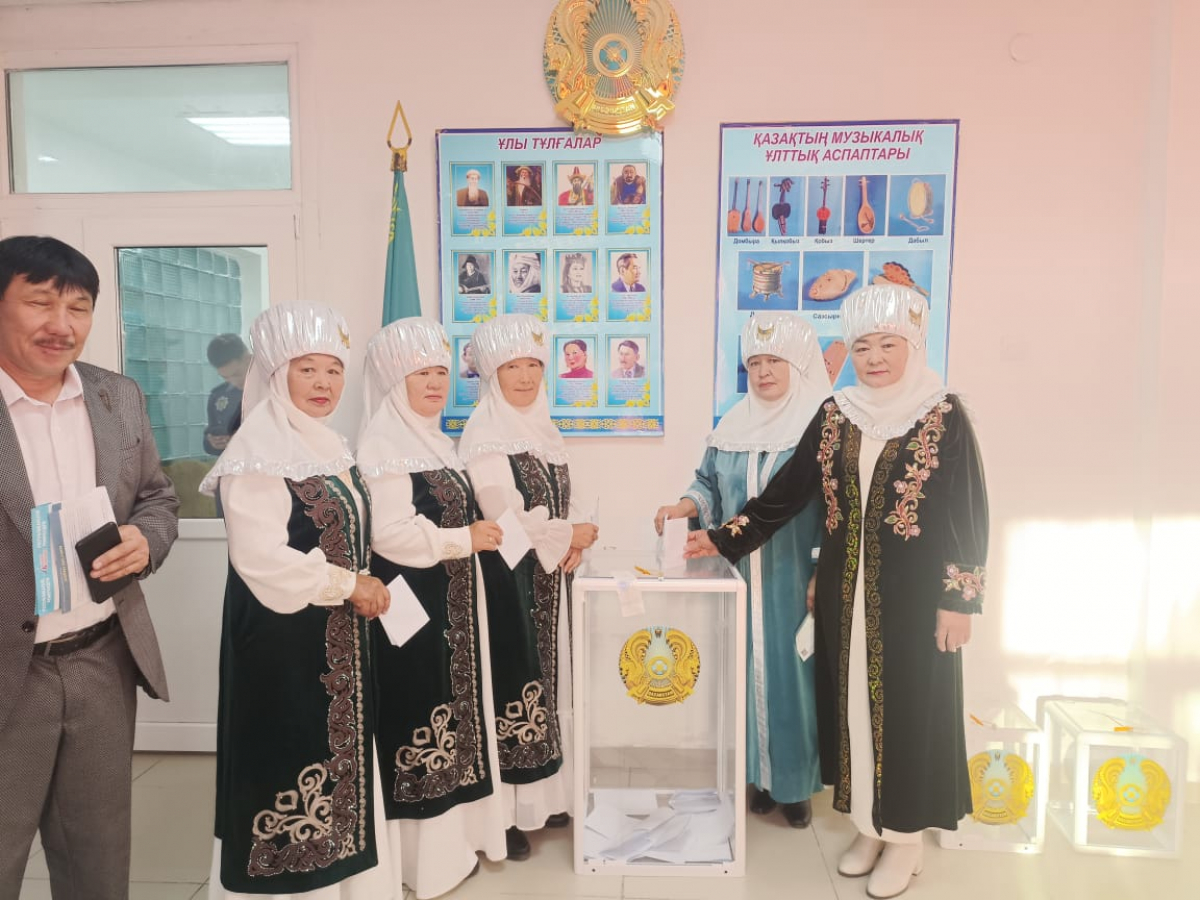 Тарбағатайда “Хан-апа” тобы келіп бірінші дауыс берді