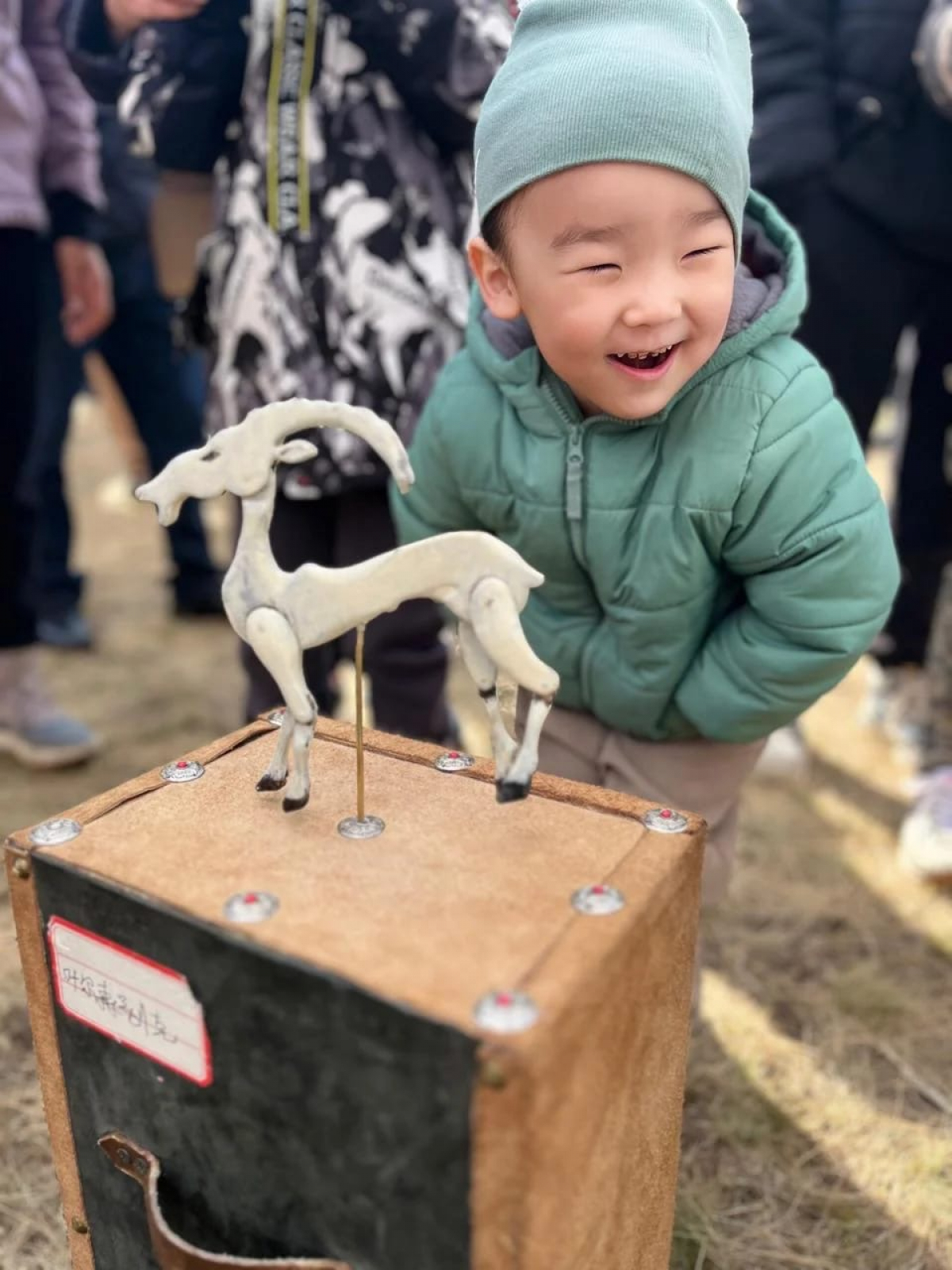 “Шығыс салбурыны-2024” фестивалінде биші “ортеке” өнер көрсетуде
