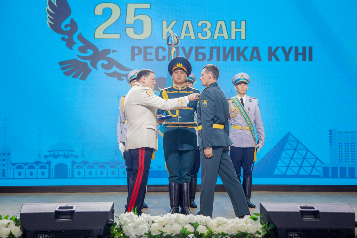 Подполковника спасшего солдата от гранат  наградили орденам «Айбын» II степени