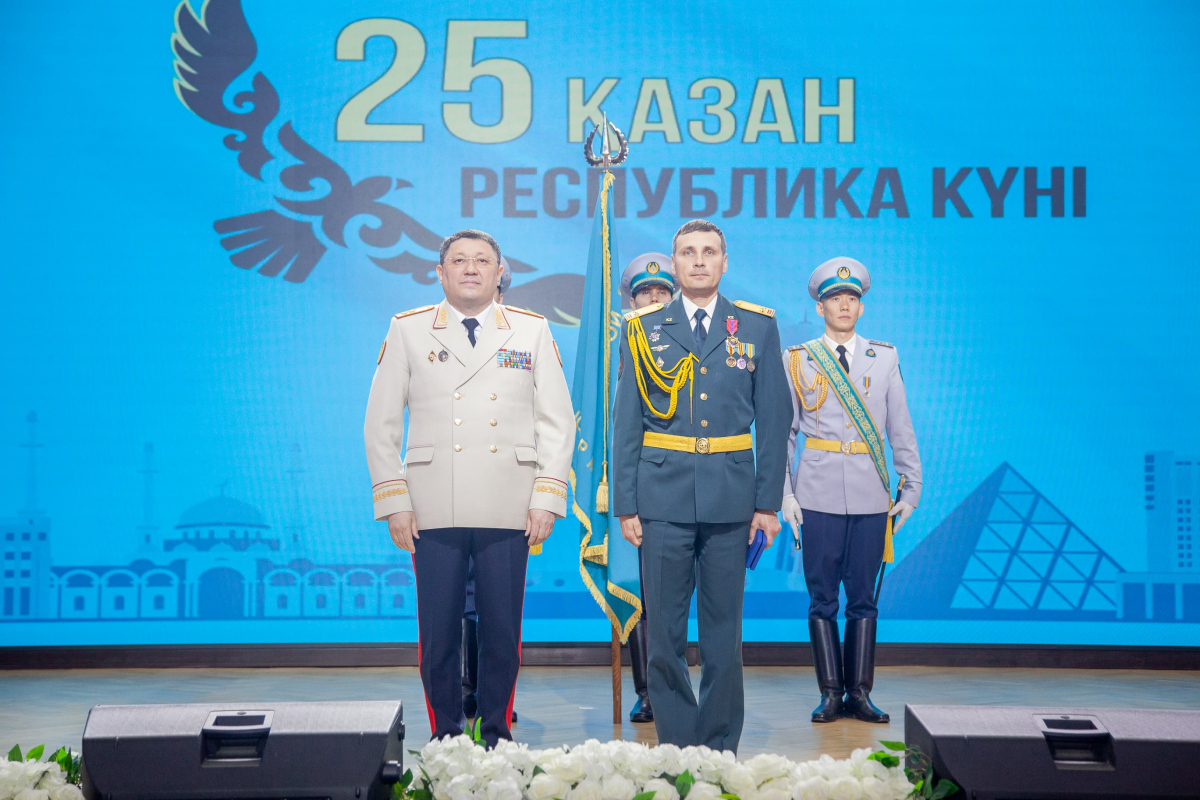 Сарбазды гранатадан құтқарған подполковник ІІ дәрежелі «Айбын» орденімен марапатталды