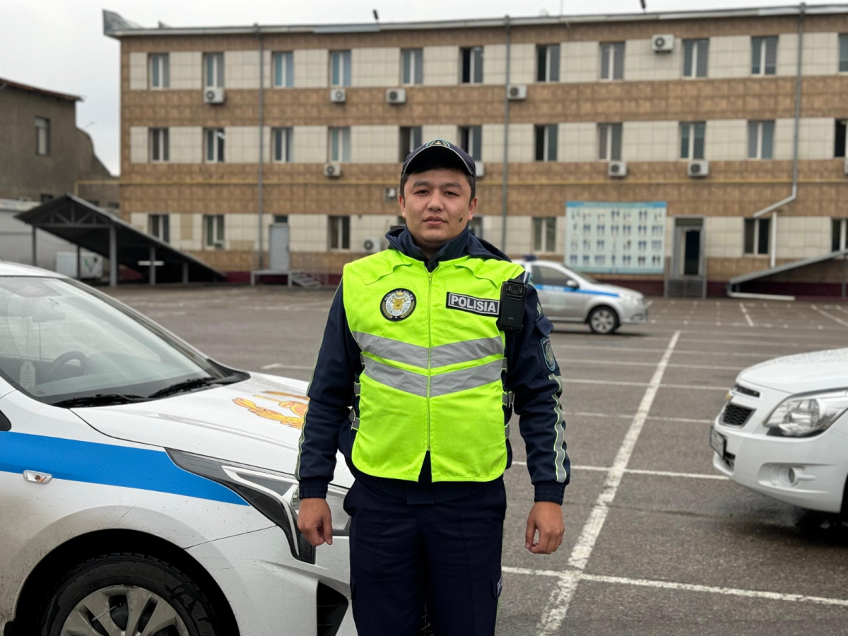 «Благо успел»: полицейский спас жизнь девушке в Шымкенте