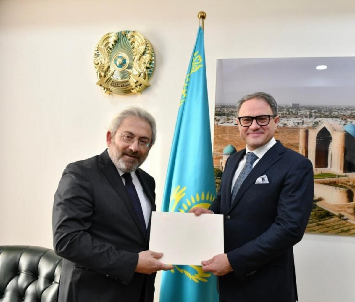 Сенім грамоталарын тапсыру рәсімдері өтті