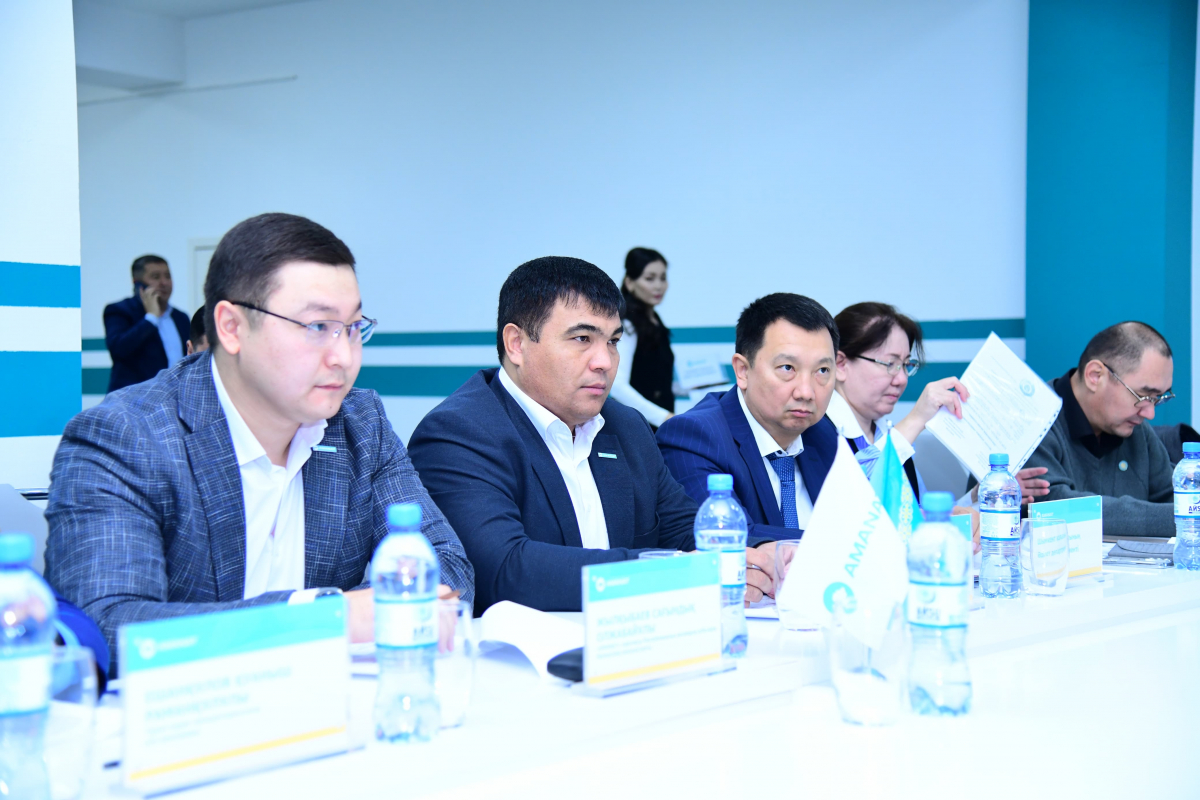 «ҚҰҚЫҚТЫҚ КӨМЕК» ЖОБАСЫ АЯСЫНДА ТҰРҒЫНДАР БІЛІКТІ ЗАҢГЕРЛЕРДЕН КӨМЕК АЛДЫ