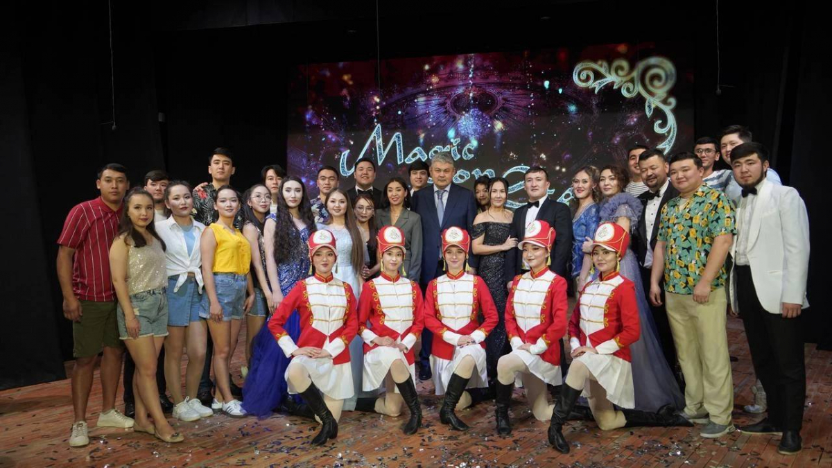 Первый сезон театра оперетты и драмы открыли в ВКО