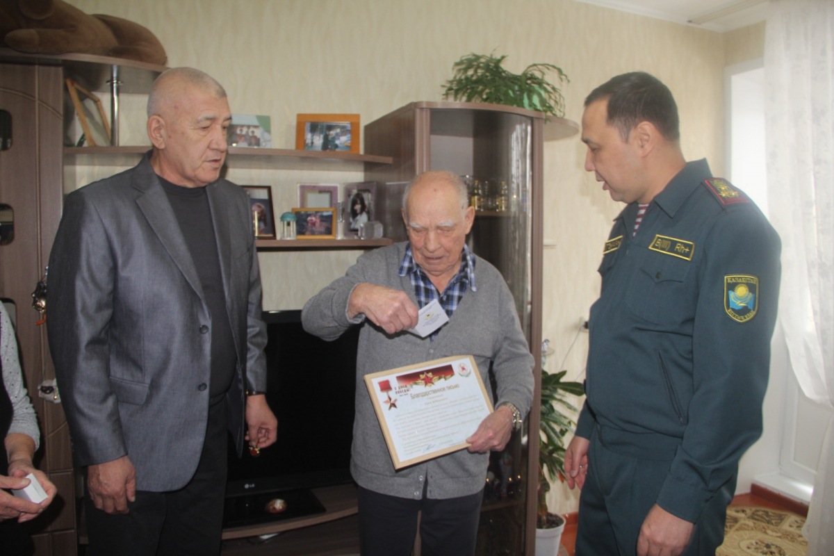 Өскеменде "Жеңіске 100 күн қалғанда" акциясы ұйымдастырылды