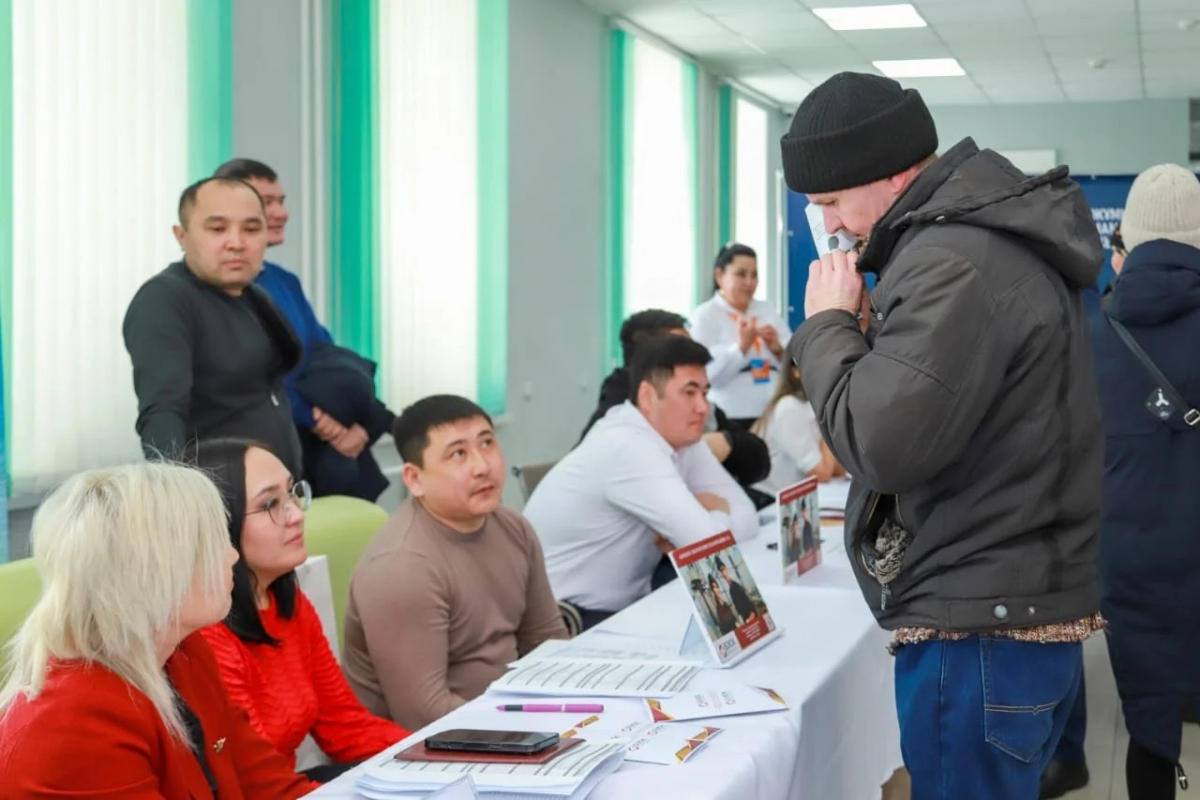 Строитель, слесарь и сварщик: В ВКО прошла республиканская ярмарка трудовых профессий