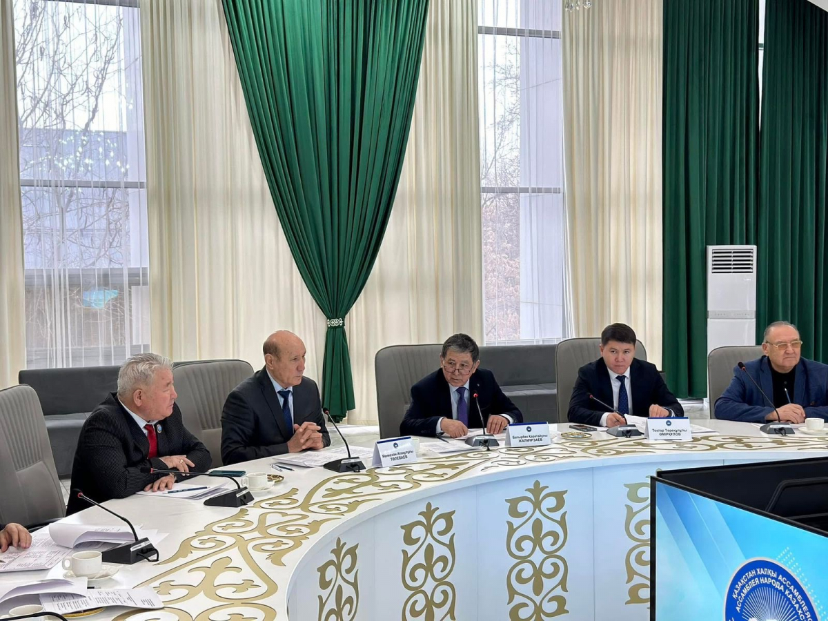 АДАЛ АЗАМАТ ТӘРБИЕЛЕУ – АҒА БУЫНҒА МІНДЕТ