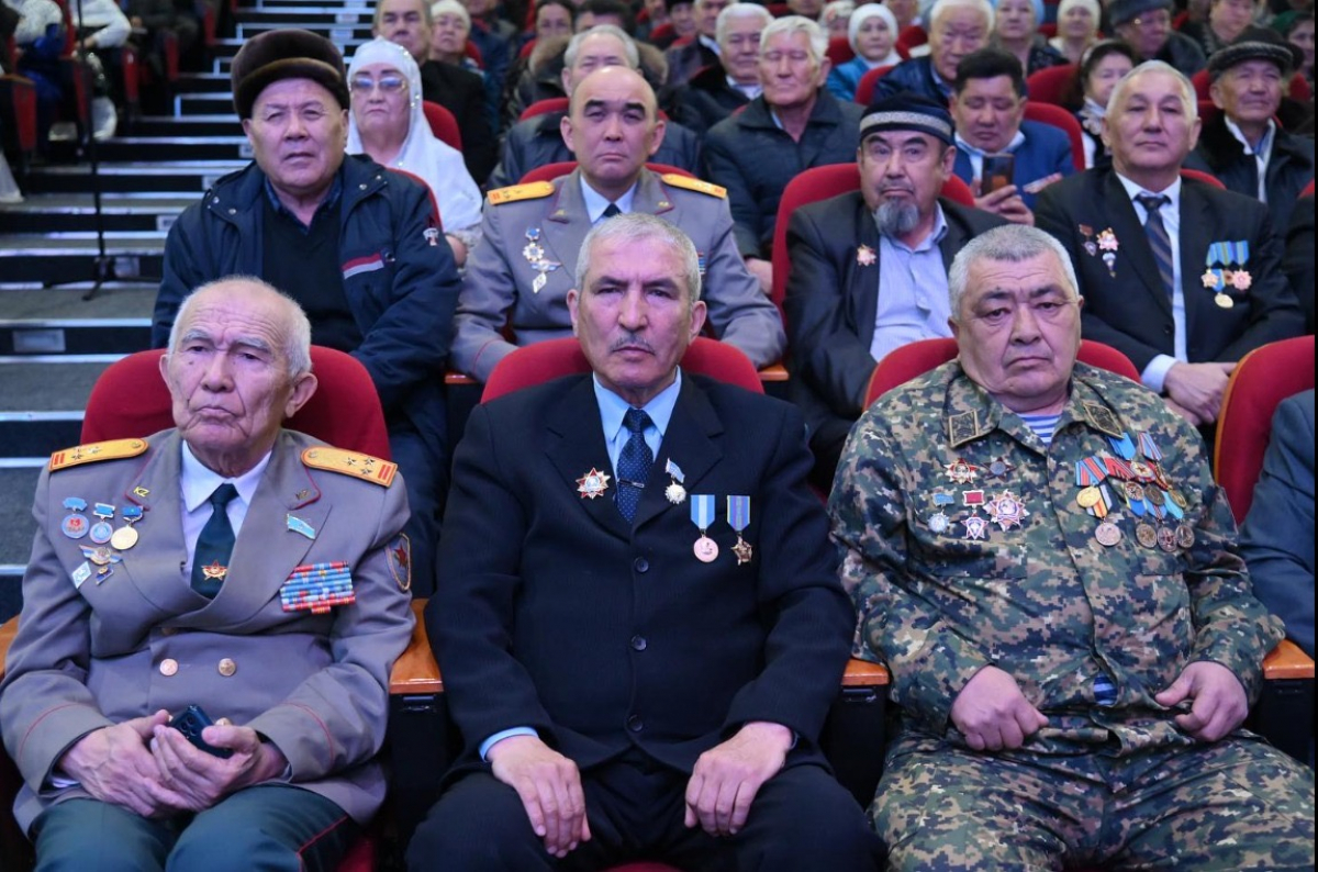 АРДАГЕРЛЕР МЕН ЗИЯЛЫ ҚАУЫМ ҰЛТТЫҚ ТӘРБИЕ МӘСЕЛЕСІН ТАЛҚЫЛАДЫ