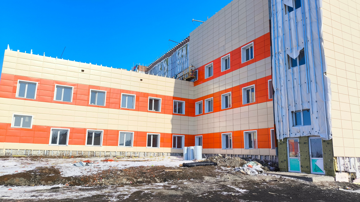 ШҚО-дағы Қасым Қайсенов кентінде жаңа емхана бой көтеруде