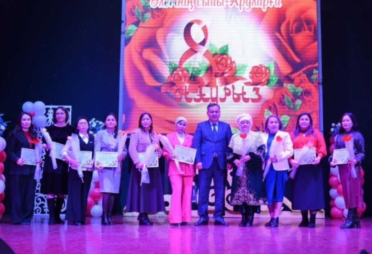 ҚАРАТАУ АУДАНЫНДА 8 НАУРЫЗ МЕРЕКЕСІ КЕҢ КӨЛЕМДЕ АТАЛЫП ӨТТІ