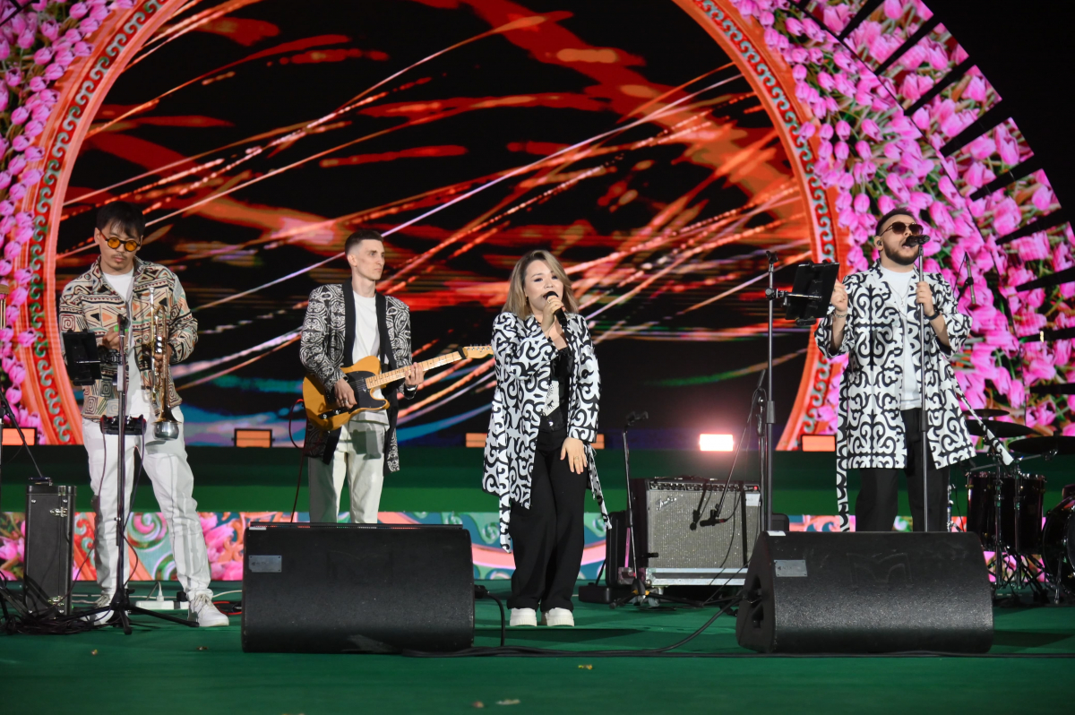 Шымкент қаласында Ұлыстың ұлы күні – Наурыз мейрамының аясында ұйымдастырылған «Наурызнама» мерекелік іс-шарасы гала концертпен жалғасты