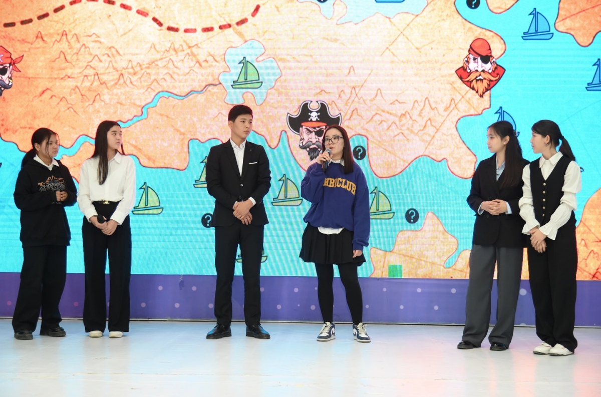 ШЫМКЕНТТЕ ОҚУШЫЛАРҒА КӘСІБИ БАҒДАР БЕРІЛУДЕ