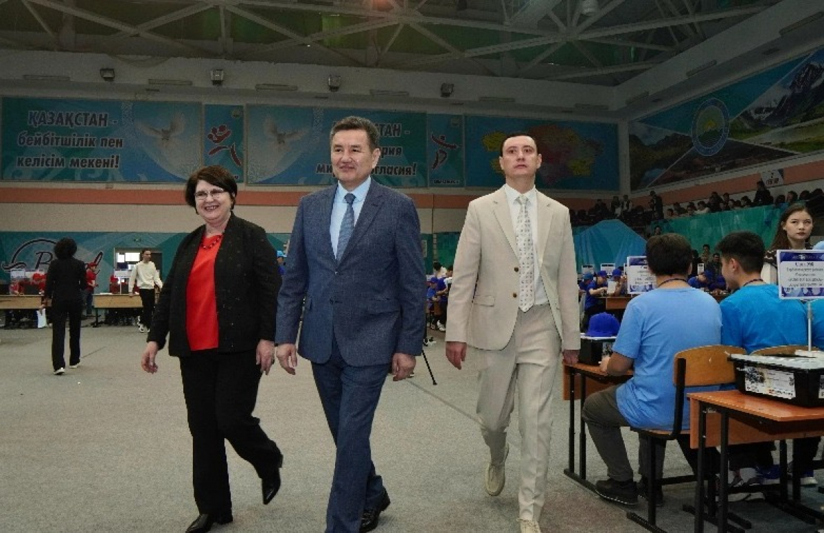 В ВКО выбирают лучших среди робототехников и программистов