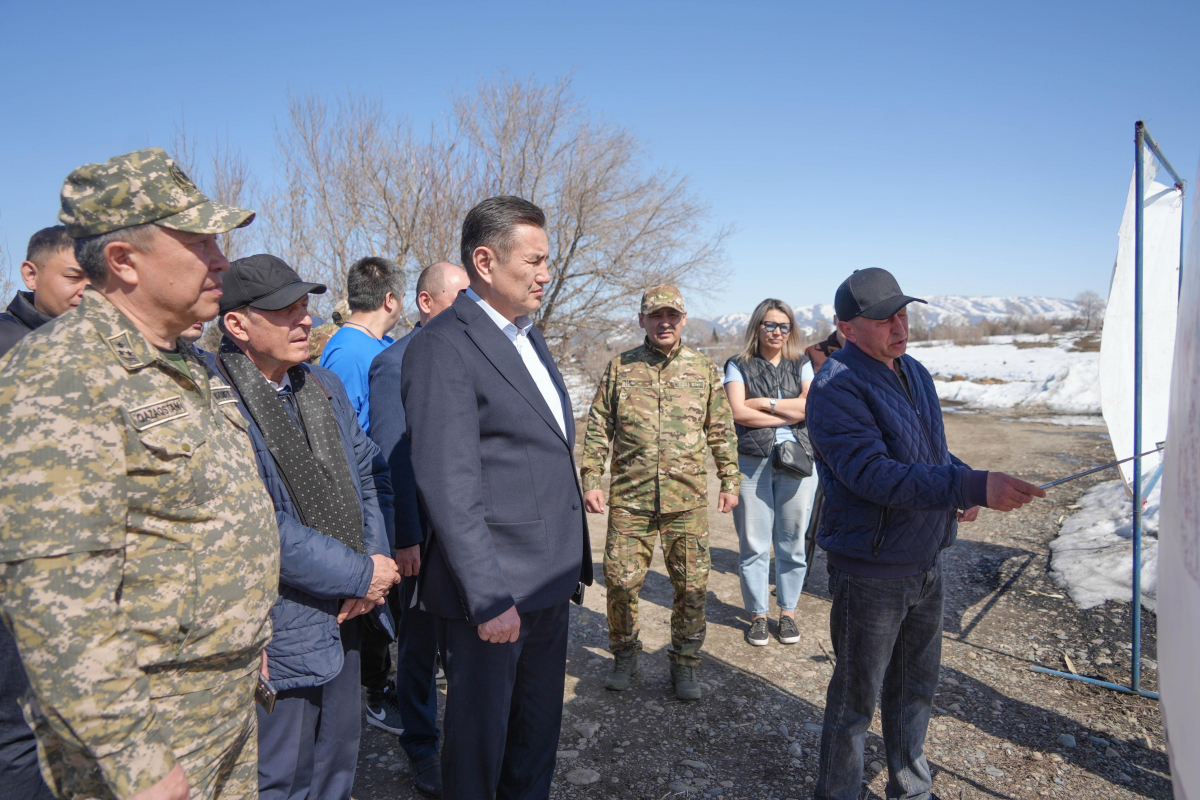 Аким ВКО в ходе рабочей поездки в район Алтай проверил готовность к возможным паводкам