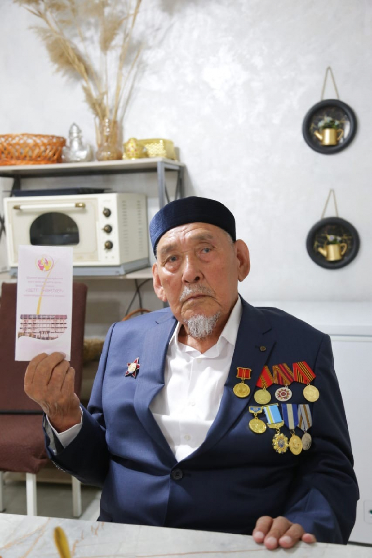 Тыл ардагері Құлбай Алшынбаев ҰОС Жеңісінің 80 жылдығында құрметке бөленді