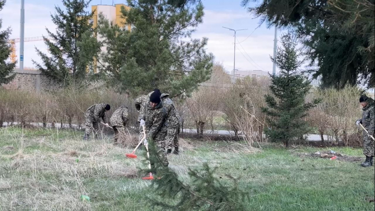 Гвардейцы на востоке страны поддержали акцию «Таза Қазақстан»