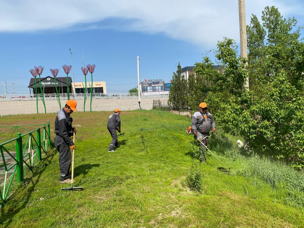 "ТАЗА ҚАЛА - ЖАЙЛЫ ӨМІР": ҚАРАТАУ АУДАНЫНДА ЭКОЛОГИЯЛЫҚ ТАЗАЛЫҚ АКЦИЯСЫ ӨТТІ