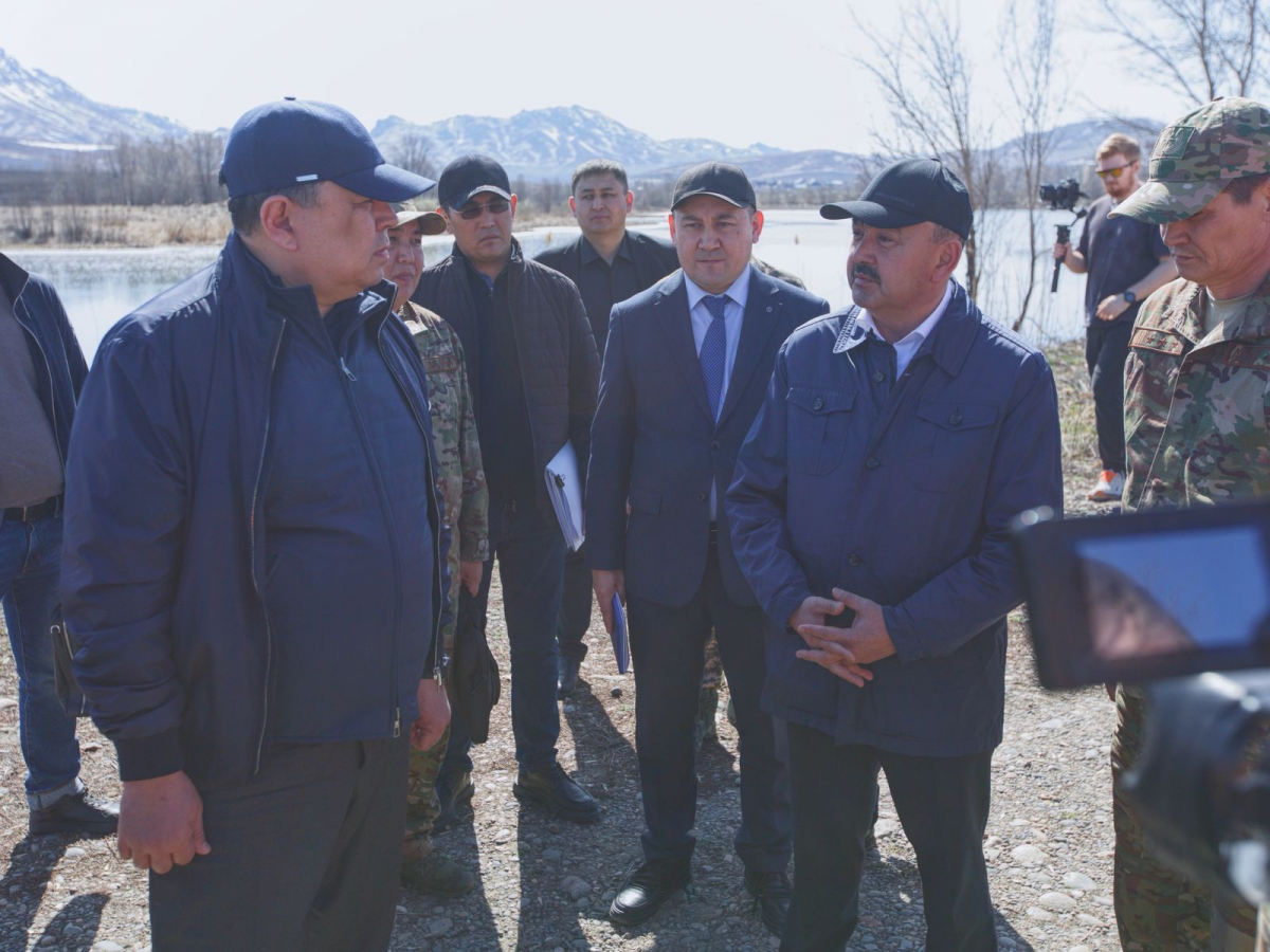 Заместитель Премьер-министра РК  Канат Бозумбаев осмотрел паводкоопасные участки района Алтай
